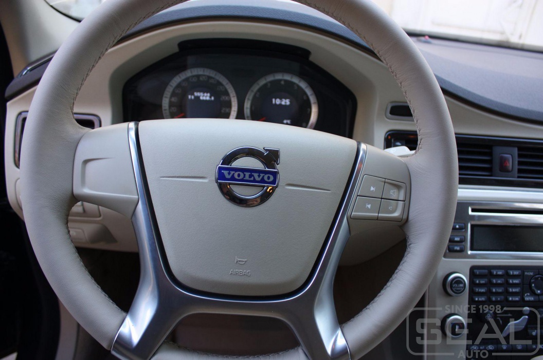 Заказал ништячок (руль) - Volvo V40 (1G), 2 л, 1996 года тюнинг DRIVE2
