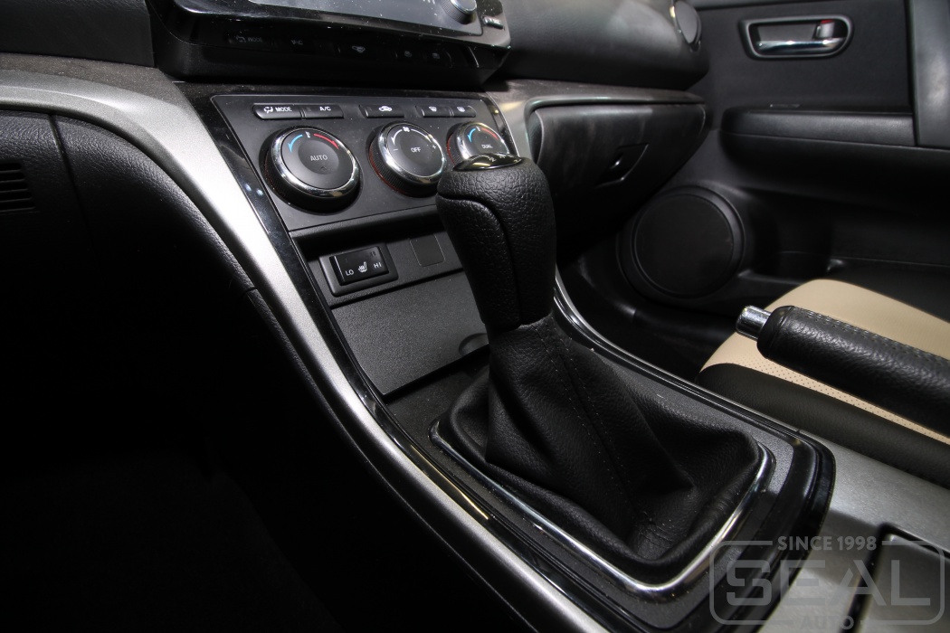 Mazda 6 правый руль