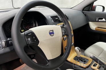 Volvo C30  ,   