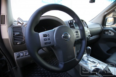 Nissan Pathfinder III  