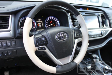 Toyota Highlander III  