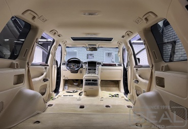 Lexus LX570  