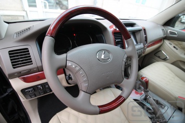 Lexus LX470  